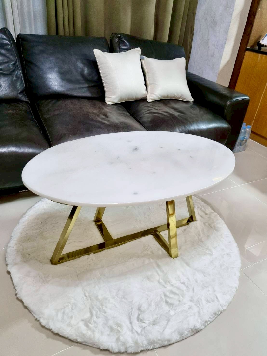 stainless-steel-table